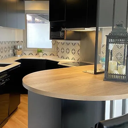Apartamento Duplex Ensoleille Avec Terrasse, A 300m De La
