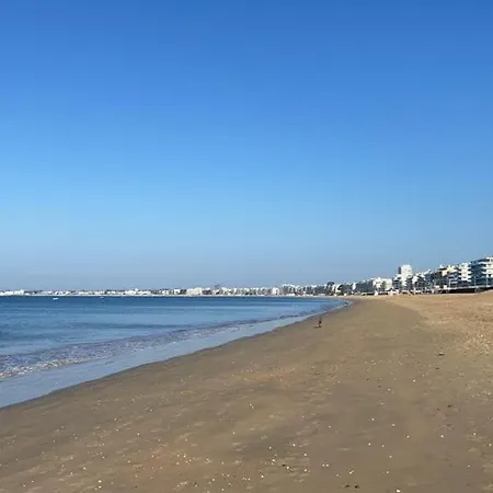 Duplex Ensoleille Avec Terrasse, A 300m De La Apartamento *