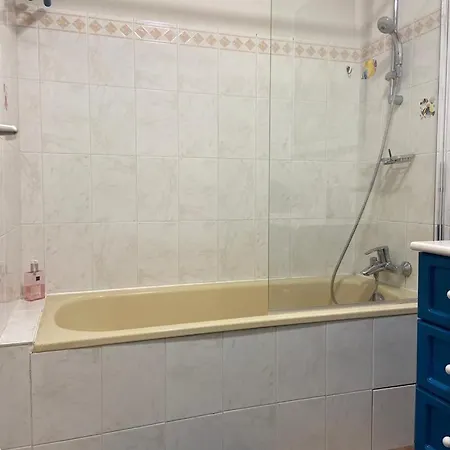 Apartamento Duplex Ensoleille Avec Terrasse, A 300m De La